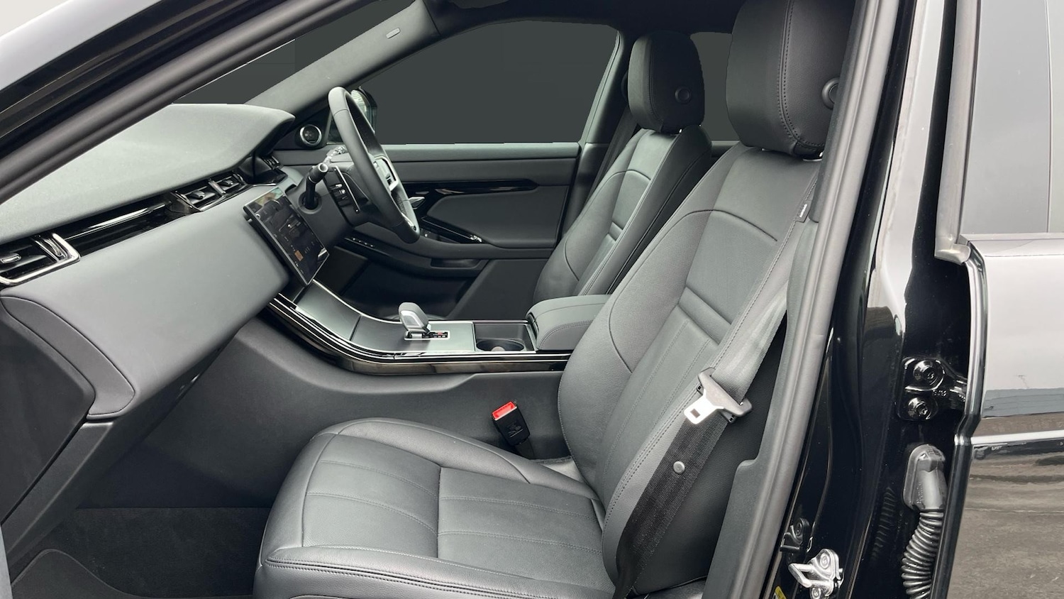 Used Land Rover Range Rover Evoque 2025 for sale - 78067348: Photo 3