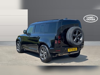 Used Land Rover Defender 2025 for sale - 79165091: Photo