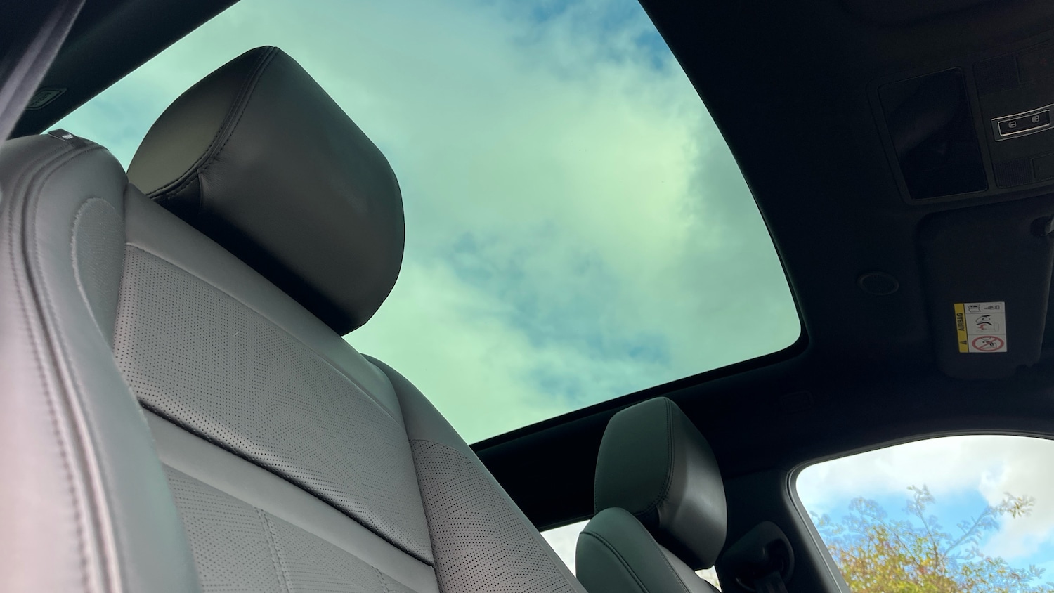 Used Land Rover Range Rover Evoque 2024 for sale - 76508001: Photo 20