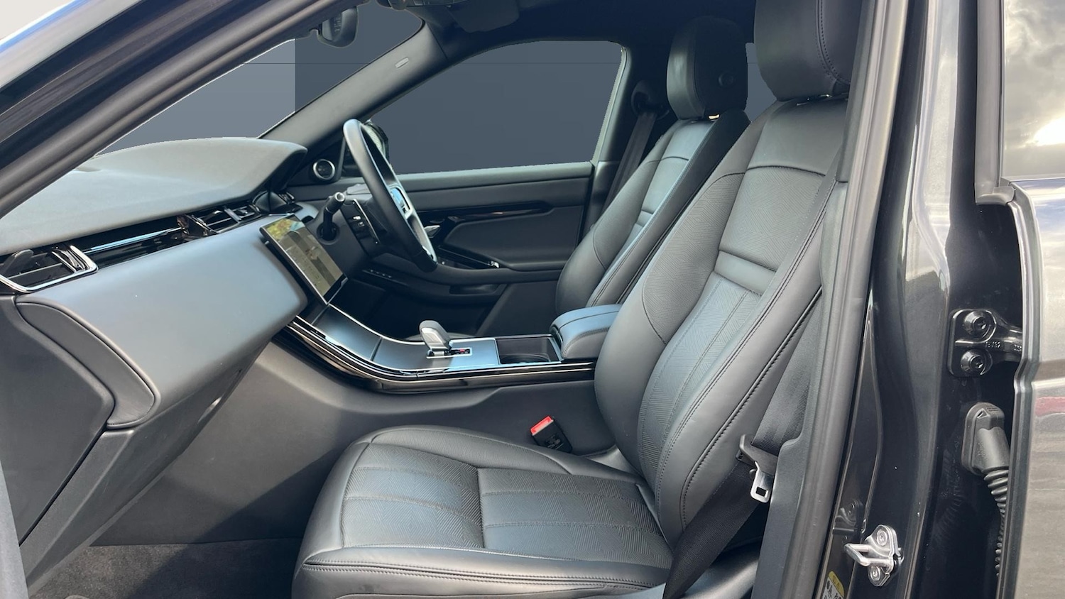 Used Land Rover Range Rover Evoque 2024 for sale - 76508001: Photo 3