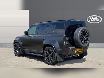 Used Land Rover Defender 2026 for sale - 79365914: Photo