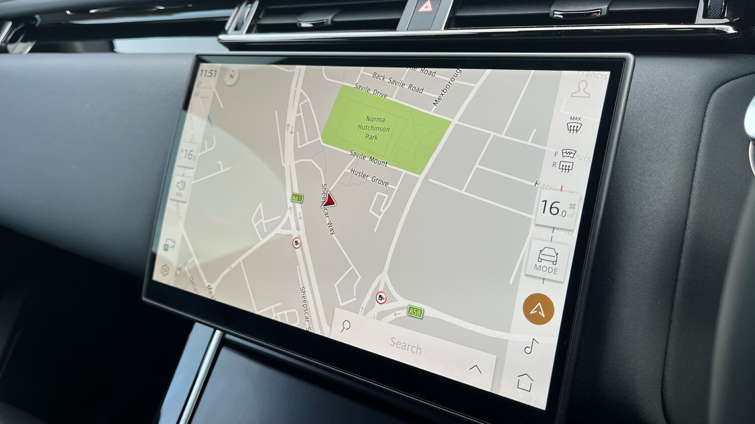 Used Land Rover Range Rover Velar 2025 for sale - 76322486: Photo 11