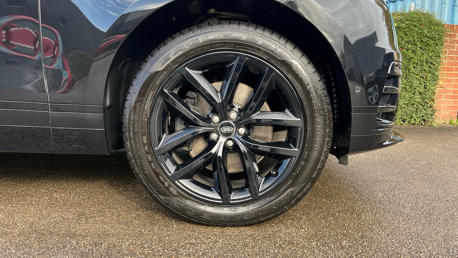 Used Land Rover Range Rover Velar 2025 for sale - 76322486: Photo 8