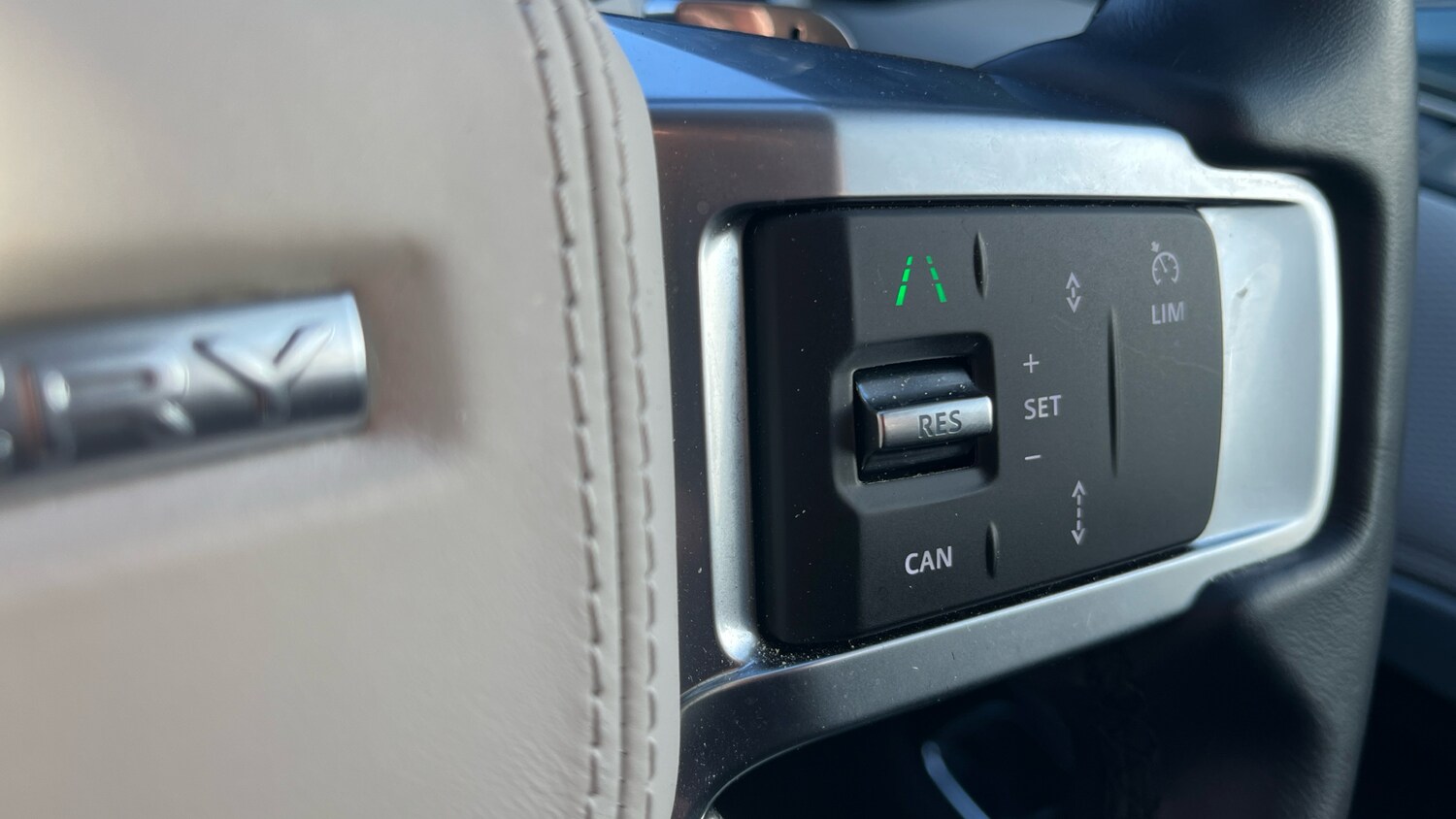 Used Land Rover Discovery 2025 for sale - 76234592: Photo 23