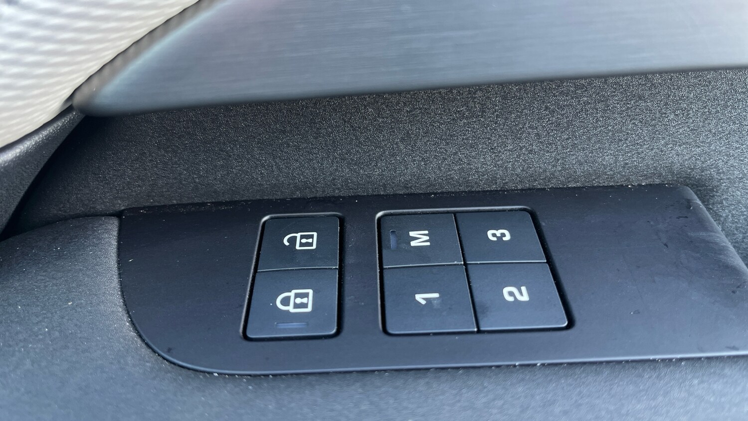 Used Land Rover Discovery 2025 for sale - 76234592: Photo 24