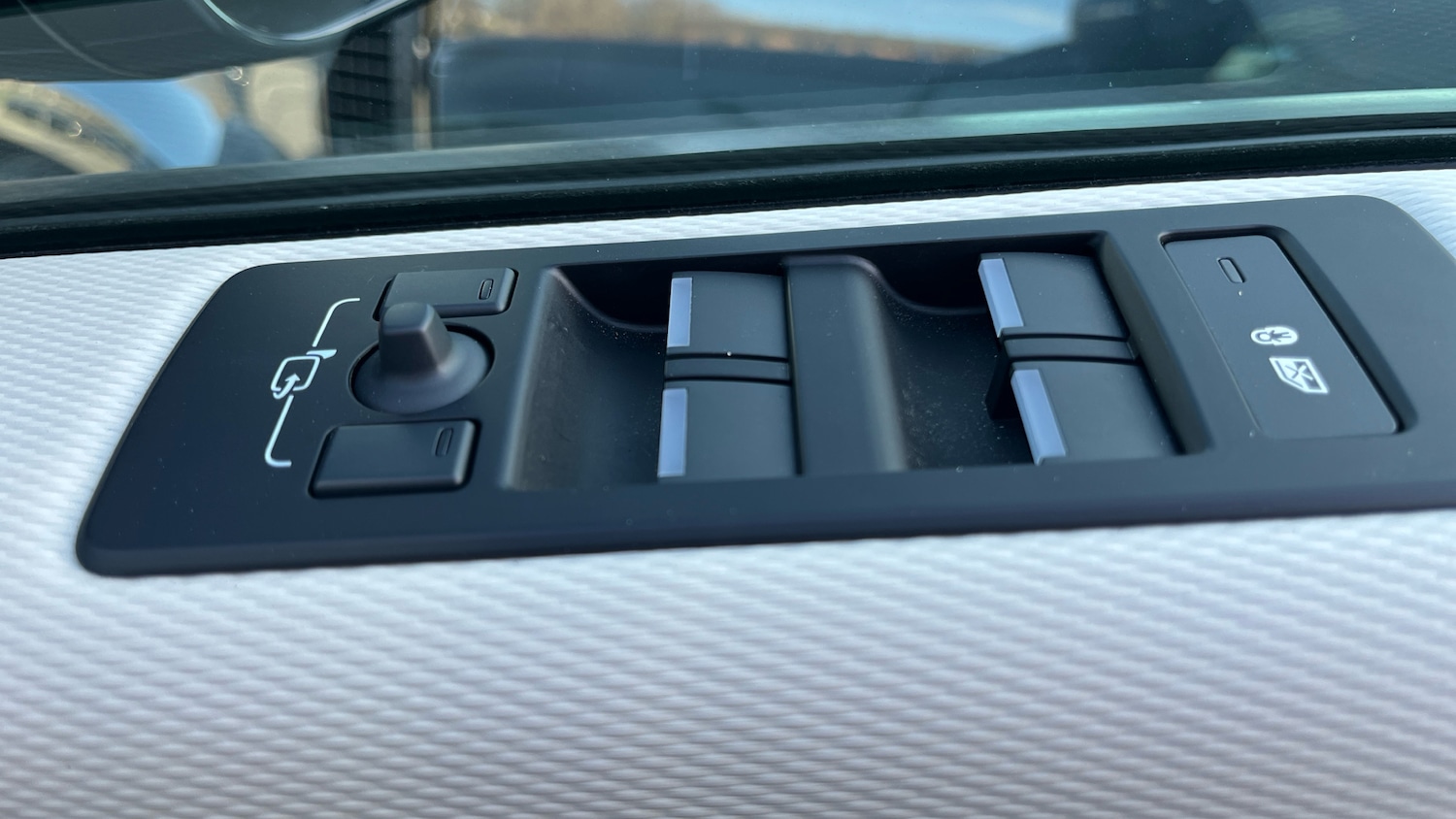 Used Land Rover Discovery 2025 for sale - 76234592: Photo 25