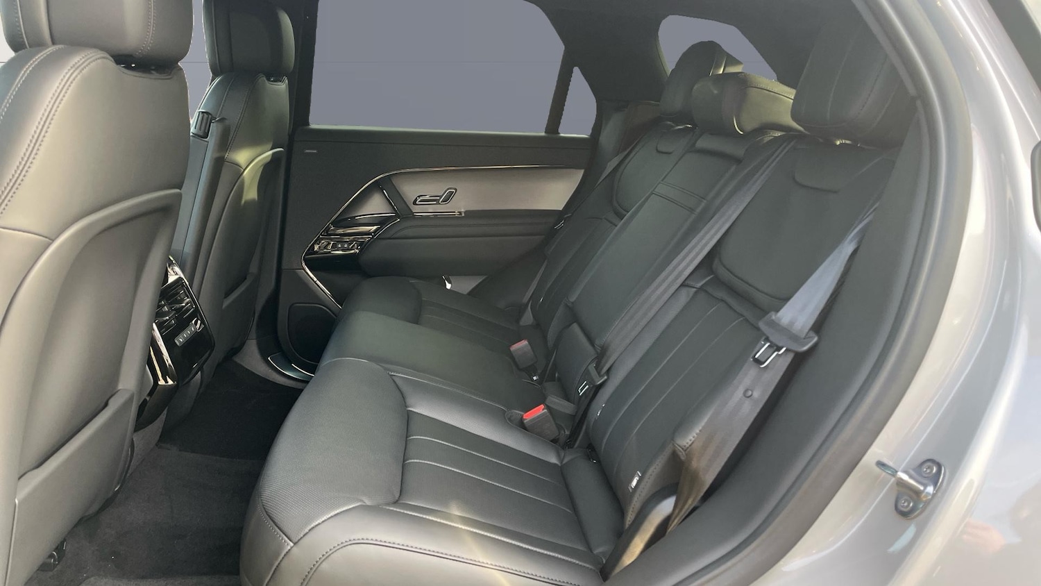 Used Land Rover Range Rover Sport 2025 for sale - 77168439: Photo 4