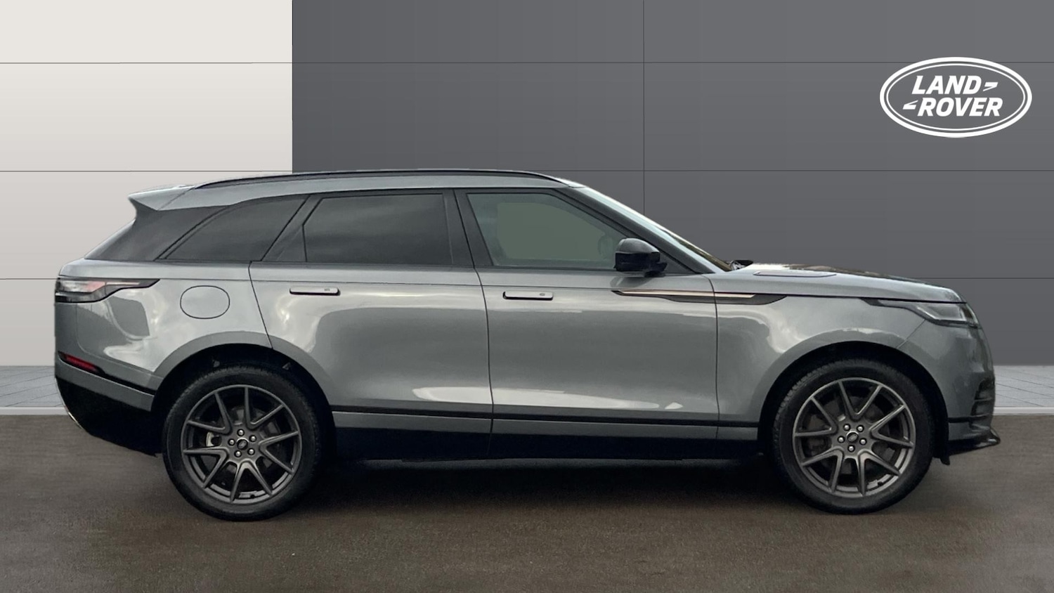 Used Land Rover Range Rover Velar 2024 for sale - 76430739: Photo 5