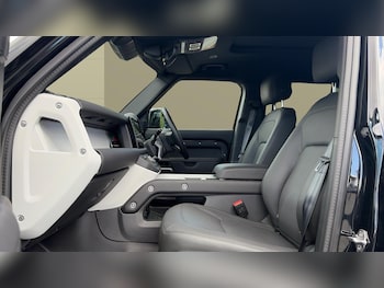 Used Land Rover Defender 2025 for sale - 78915612: Photo