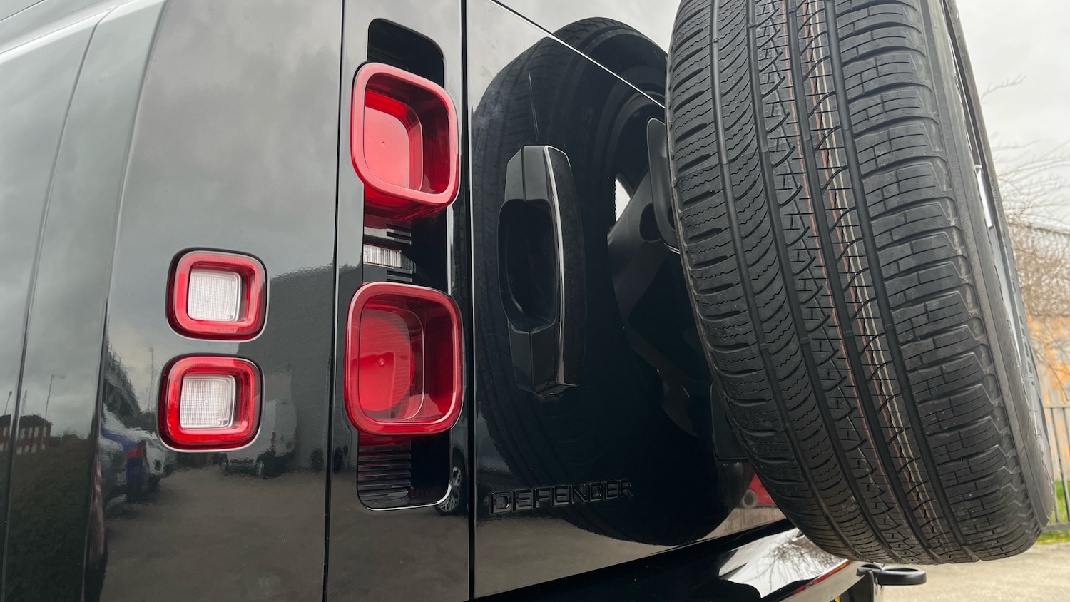 Used Land Rover Defender 2023 for sale - 77653546: Photo 19