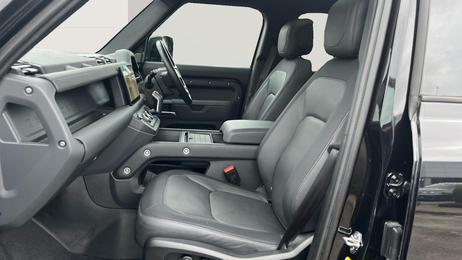 Used Land Rover Defender 2023 for sale - 77653546: Photo 3