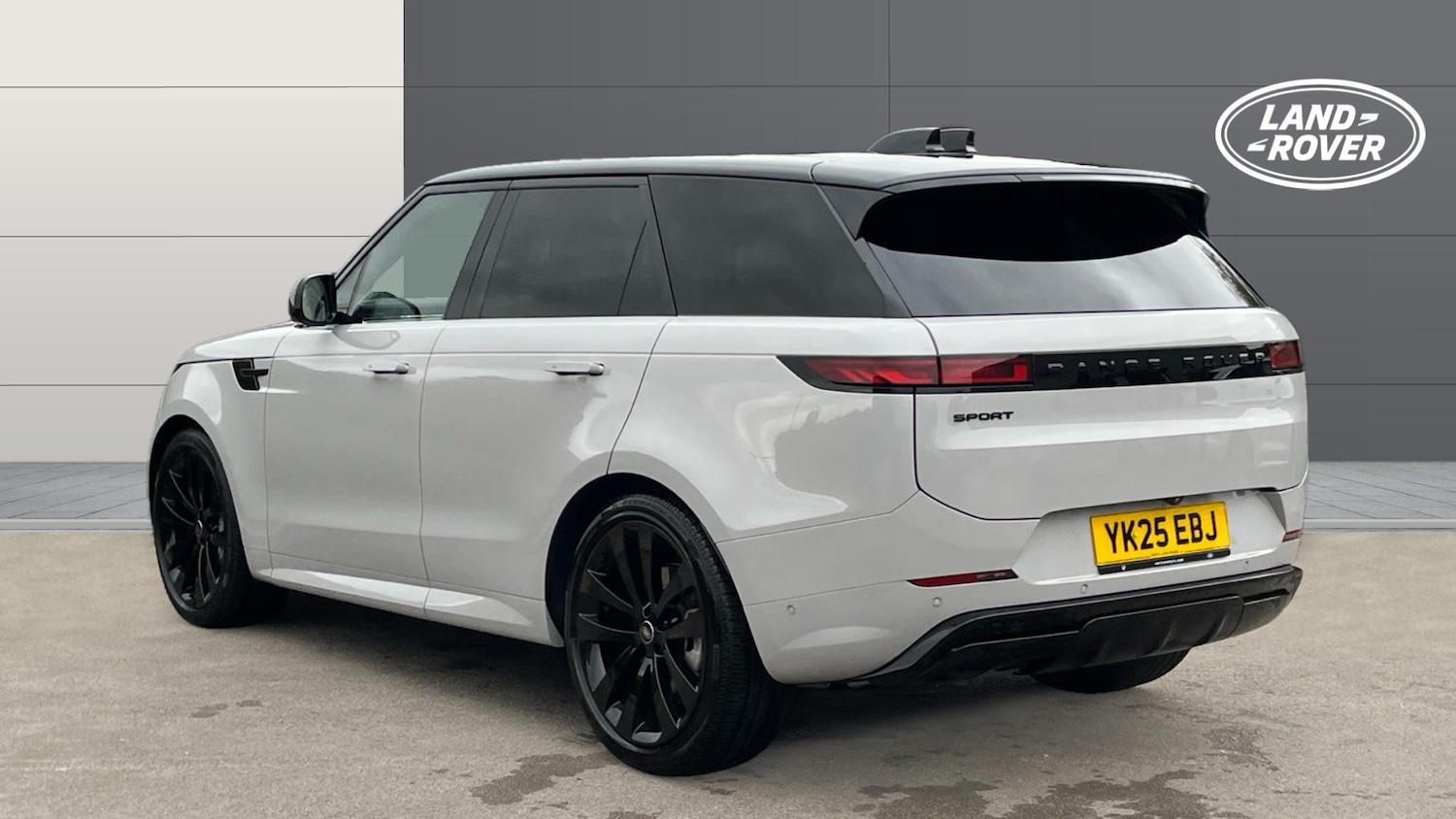 Used Land Rover Range Rover Sport 2025 for sale - 76222191: Photo 2