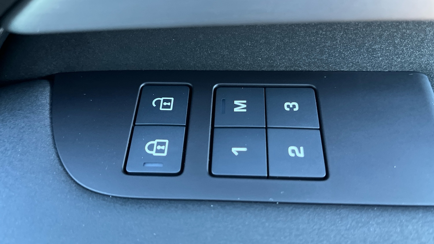 Used Land Rover Discovery 2025 for sale - 77154274: Photo 32