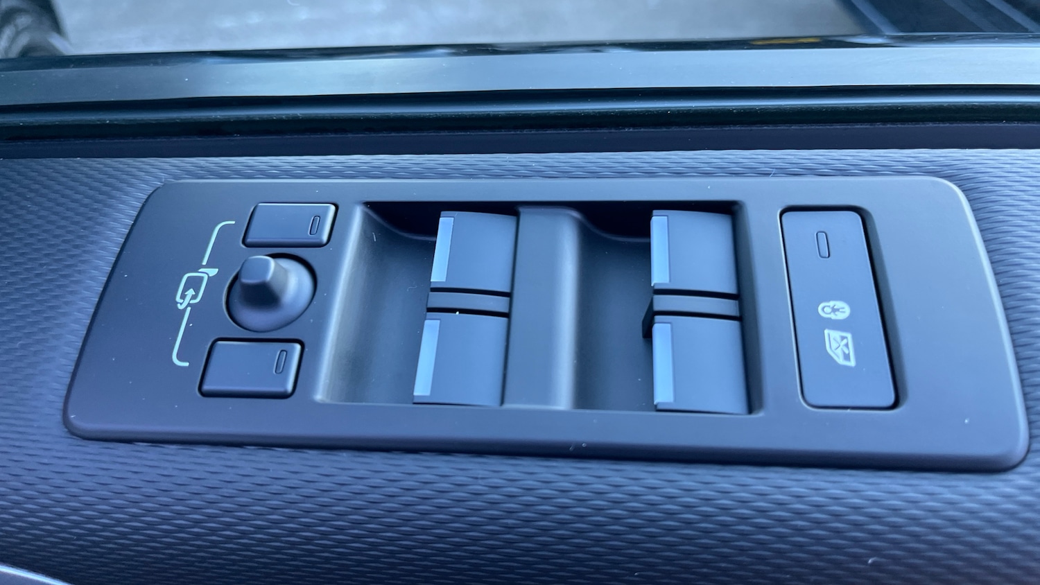 Used Land Rover Discovery 2025 for sale - 77154274: Photo 33