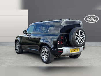 Used Land Rover Defender 2024 for sale - 78592395: Photo