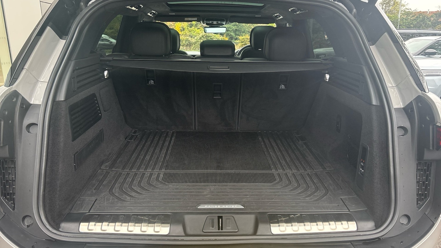 Used Land Rover Range Rover Sport 2025 for sale - 76807384: Photo 10