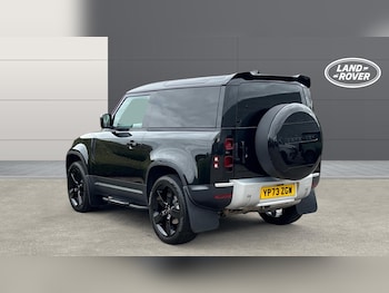 Used Land Rover Defender 2023 for sale - 78457085: Photo
