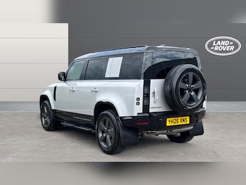 Used Land Rover Defender 2026 for sale - 79570465: Photo