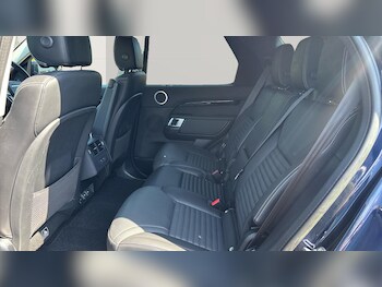 Used Land Rover Discovery 2023 for sale - 78366646: Photo