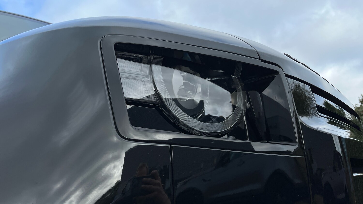 Used Land Rover Defender 2024 for sale - 76206520: Photo 17