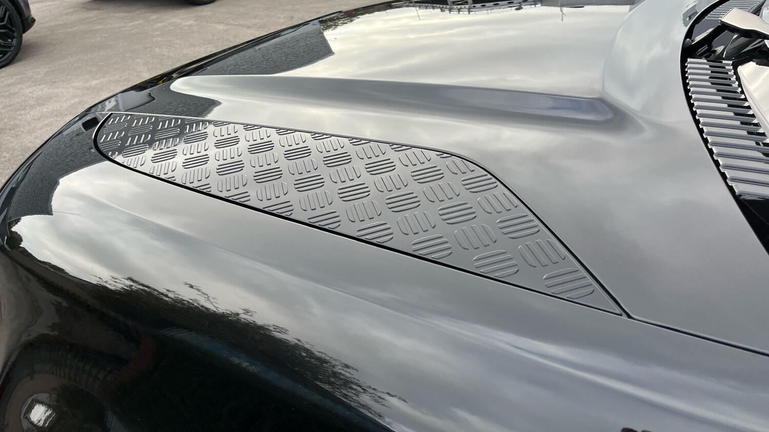 Used Land Rover Defender 2024 for sale - 76206520: Photo 22