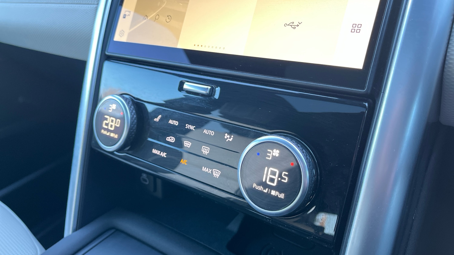 Used Land Rover Discovery 2023 for sale - 77088085: Photo 34