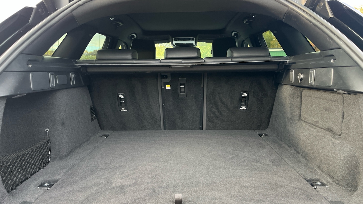 Used Land Rover Range Rover Velar 2024 for sale - 76366948: Photo 10