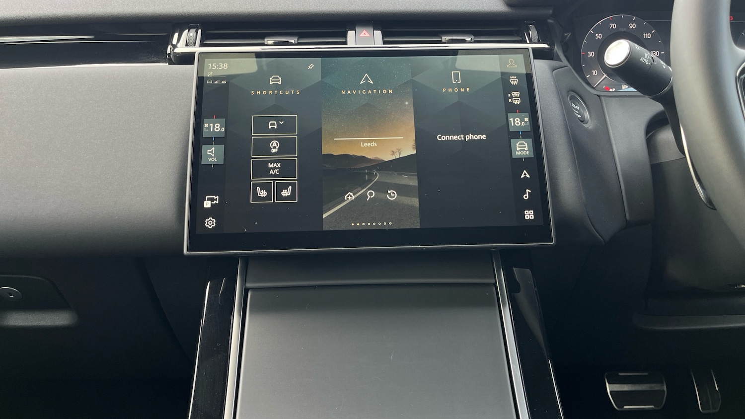 Used Land Rover Range Rover Velar 2024 for sale - 76366948: Photo 14