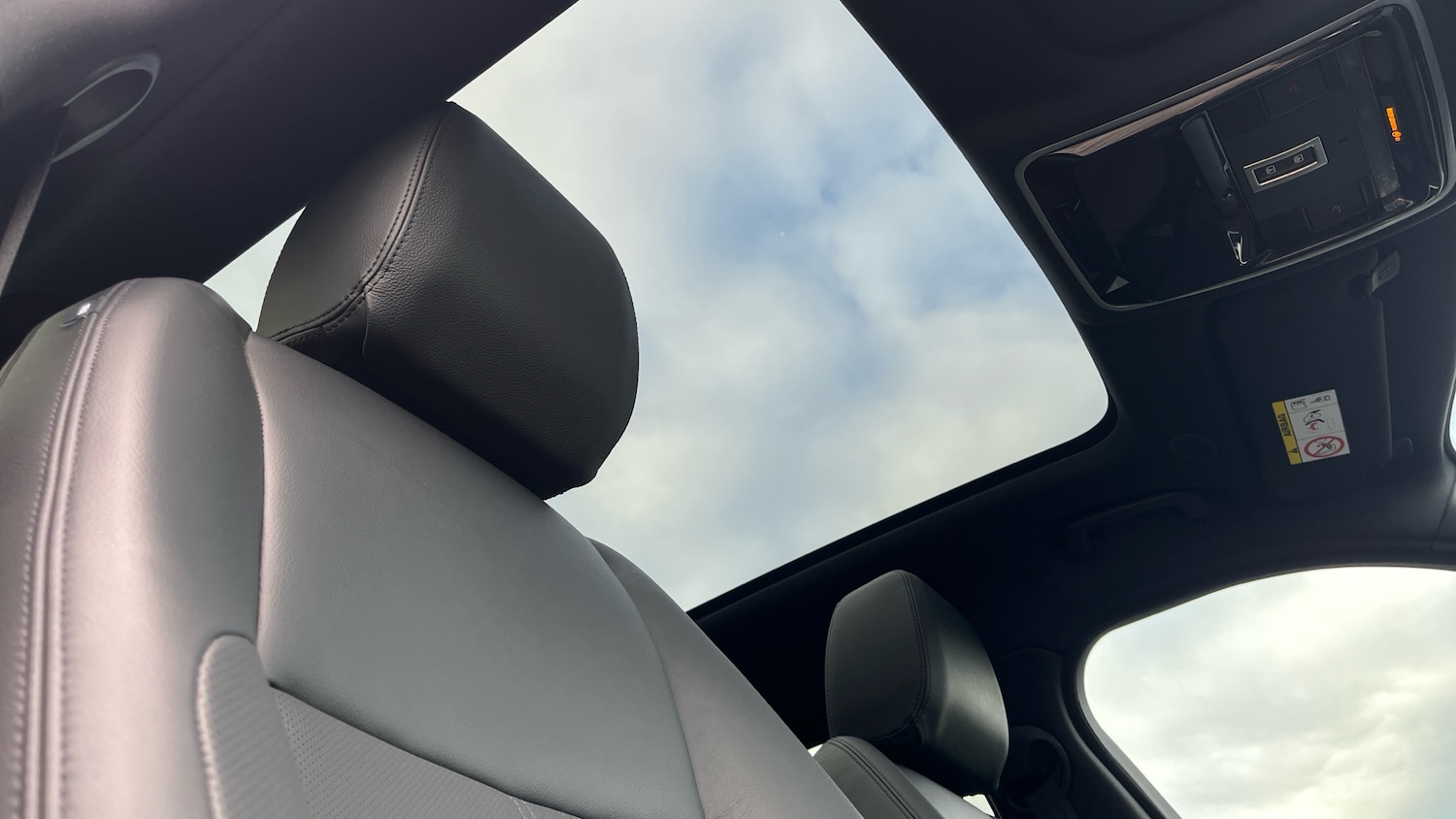 Used Land Rover Range Rover Velar 2024 for sale - 76366948: Photo 20