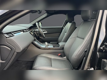 Used Land Rover Range Rover Velar 2024 for sale - 76366948: Photo