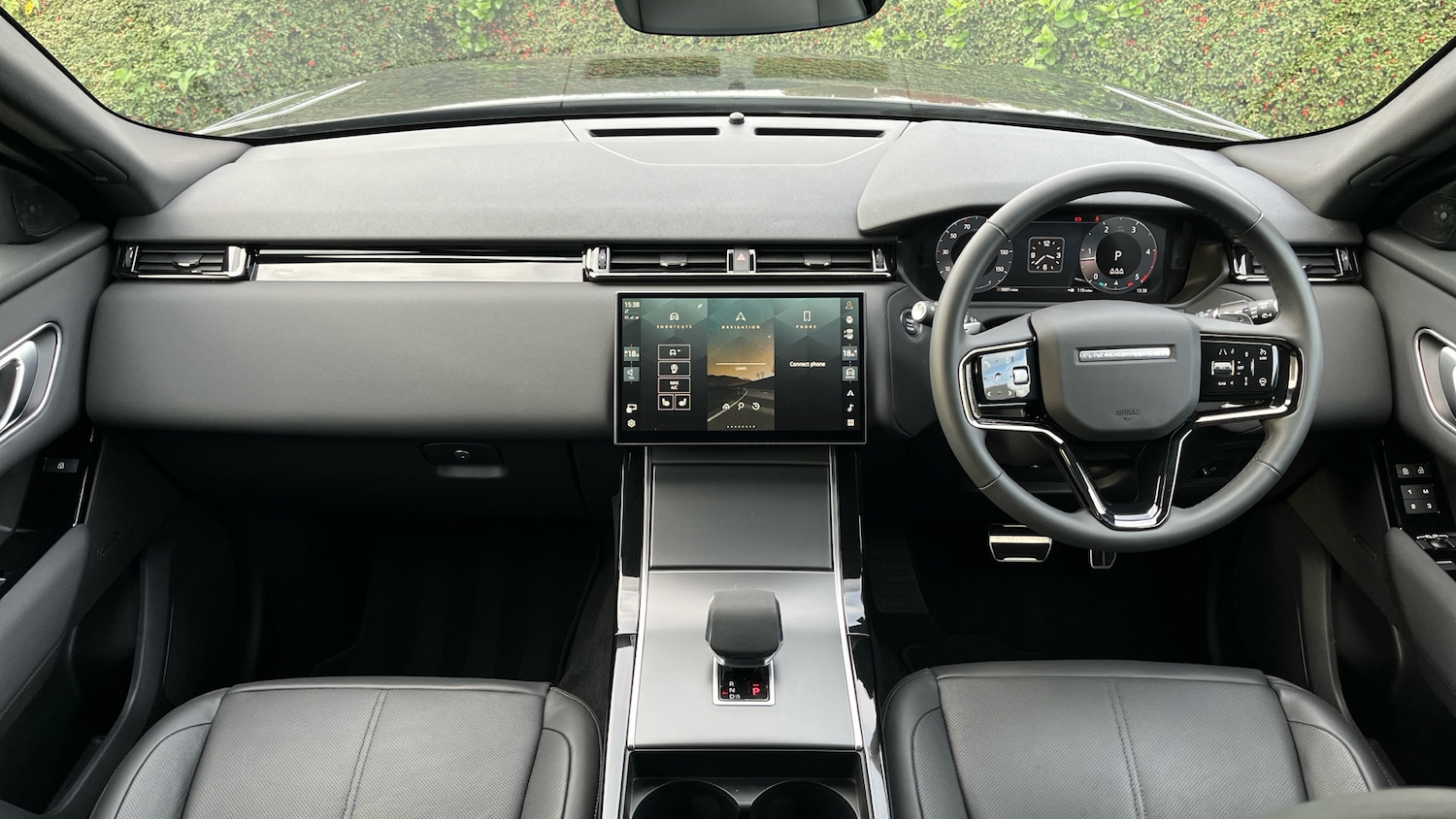 Used Land Rover Range Rover Velar 2024 for sale - 76366948: Photo 9