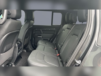 Used Land Rover Defender 2026 for sale - 79478389: Photo