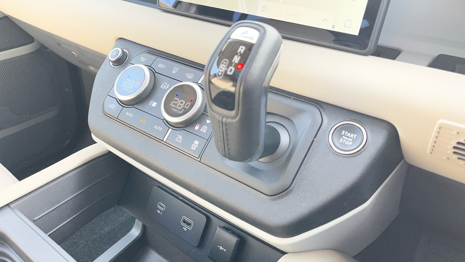 Used Land Rover Defender 2024 for sale - 77567579: Photo 13