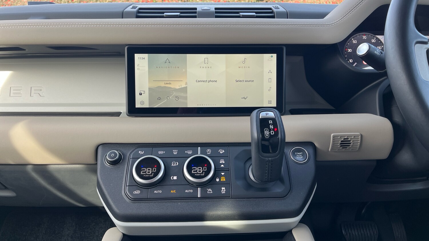 Used Land Rover Defender 2024 for sale - 77567579: Photo 14