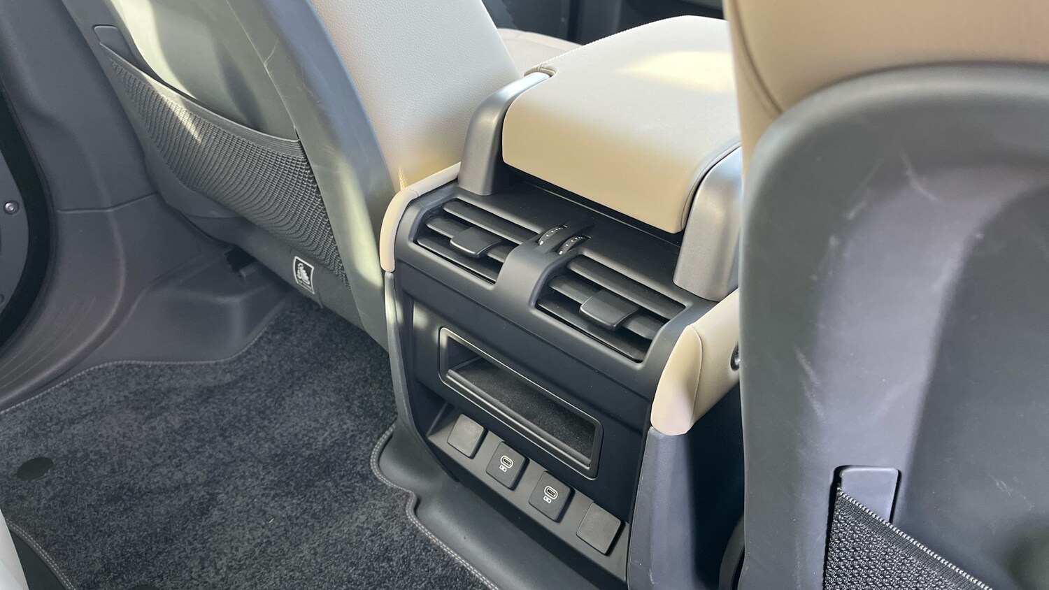 Used Land Rover Defender 2024 for sale - 77567579: Photo 18