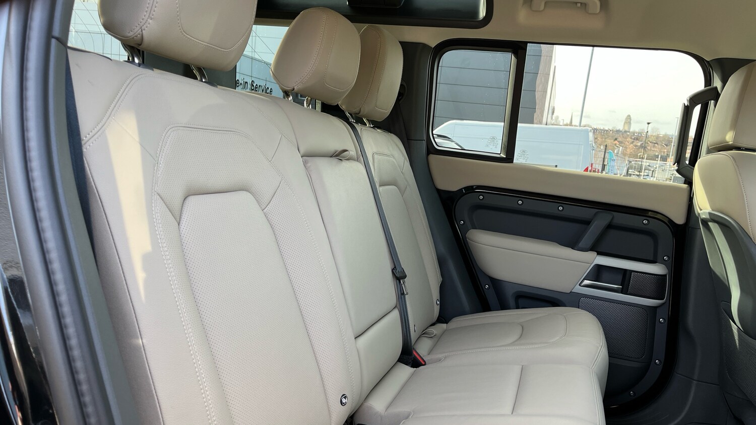 Used Land Rover Defender 2024 for sale - 77567579: Photo 24