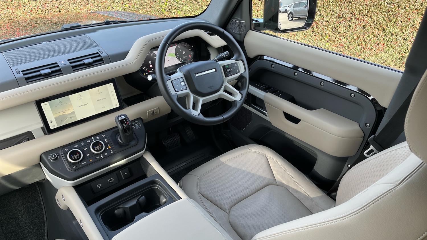 Used Land Rover Defender 2024 for sale - 77567579: Photo 26