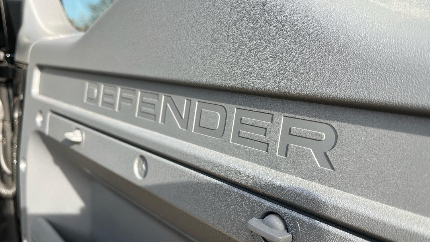 Used Land Rover Defender 2024 for sale - 77567579: Photo 28