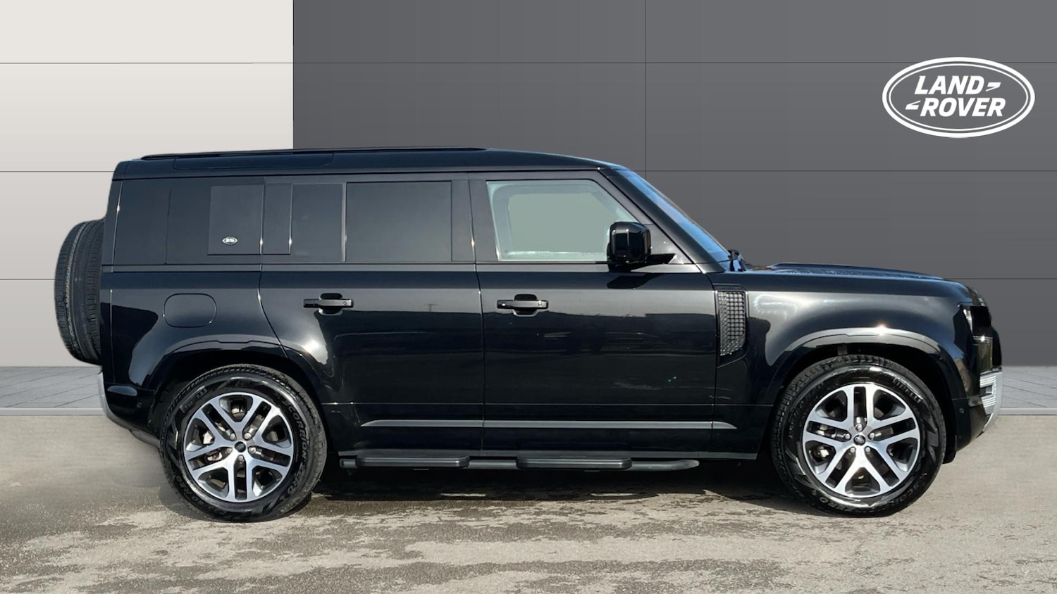 Used Land Rover Defender 2024 for sale - 77567579: Photo 5