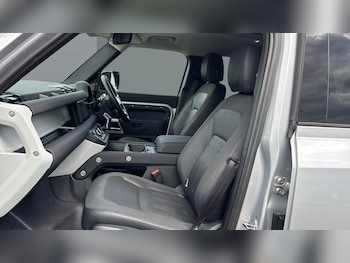 Used Land Rover Defender 2020 for sale - 79301827: Photo