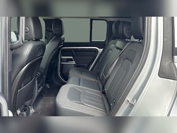 Used Land Rover Defender 2020 for sale - 79301827: Photo