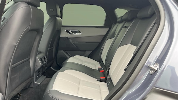 Used Land Rover Range Rover Velar 2023 for sale - 76265884: Photo 4