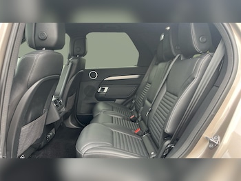 Used Land Rover Discovery 2022 for sale - 76611504: Photo