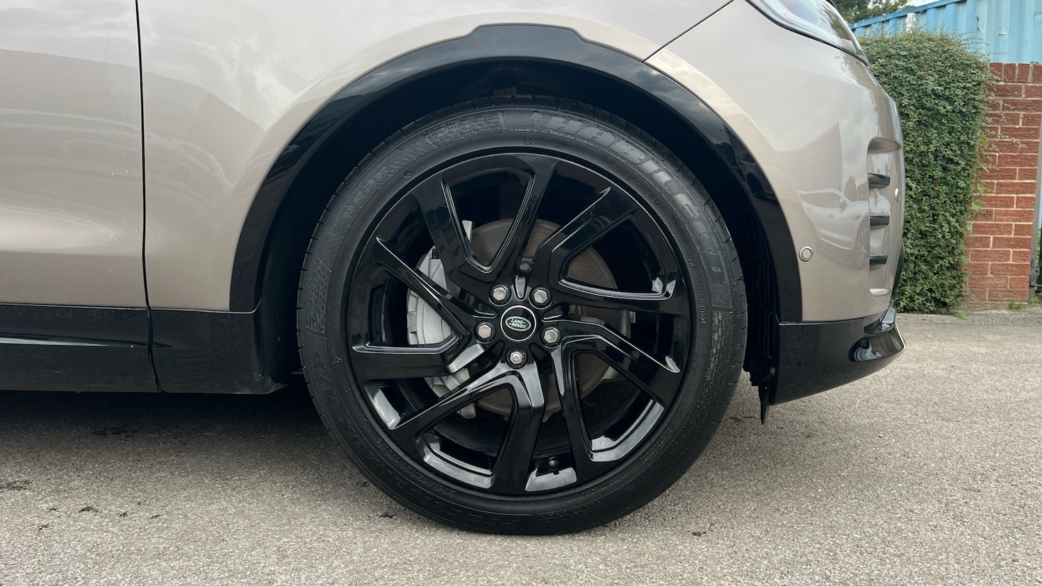 Used Land Rover Discovery 2022 for sale - 76611504: Photo 8