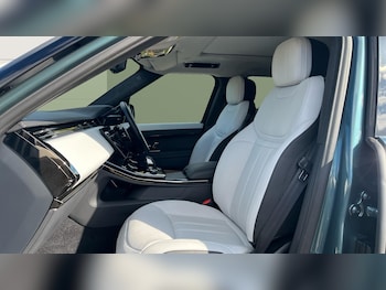 Used Land Rover Range Rover Sport 2023 for sale - 76127102: Photo 3