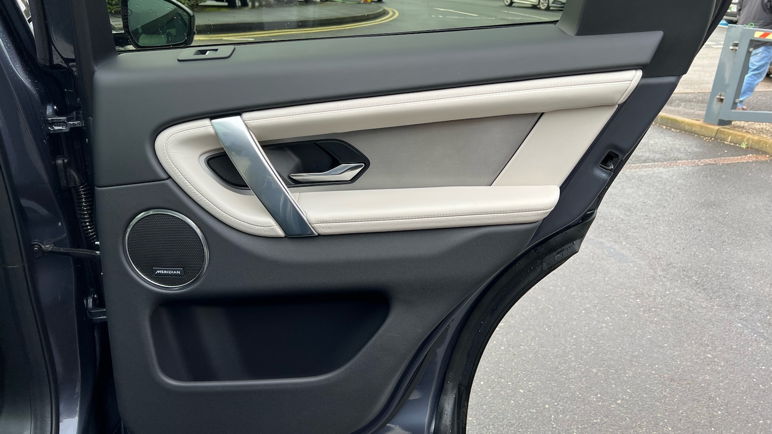 Used Land Rover Discovery Sport 2025 for sale - 77848768: Photo 31