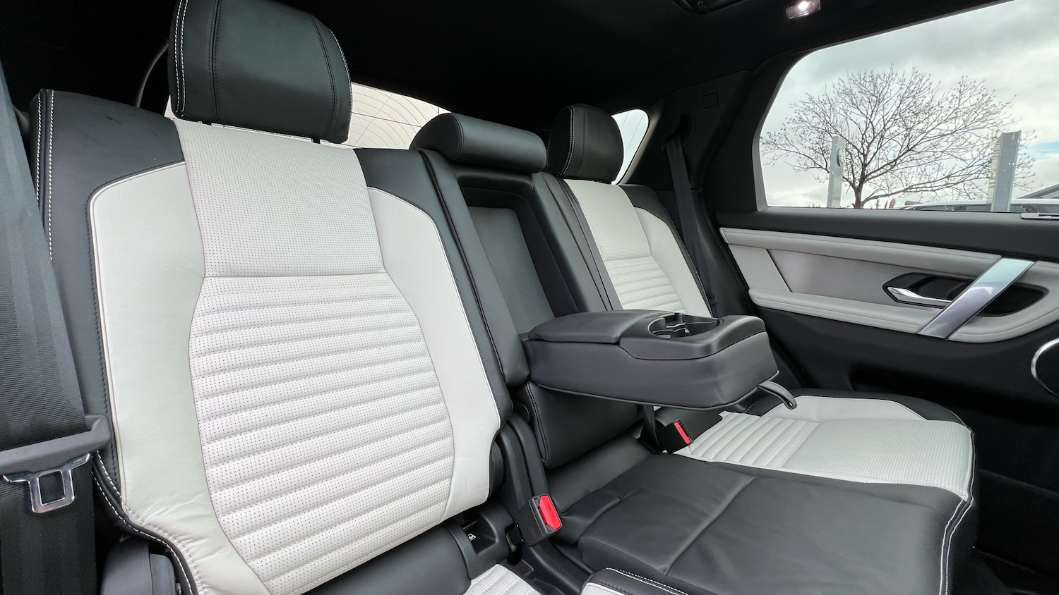 Used Land Rover Discovery Sport 2025 for sale - 77848768: Photo 33