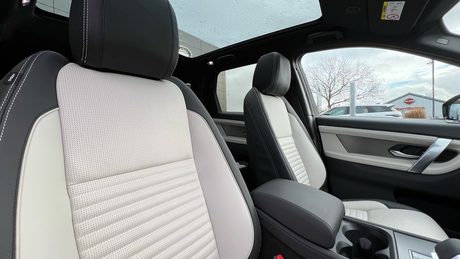 Used Land Rover Discovery Sport 2025 for sale - 77848768: Photo 37