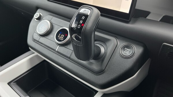 Used Land Rover Defender 2025 for sale - 75334946: Photo 13