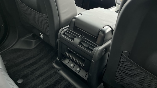 Used Land Rover Defender 2025 for sale - 75334946: Photo 18